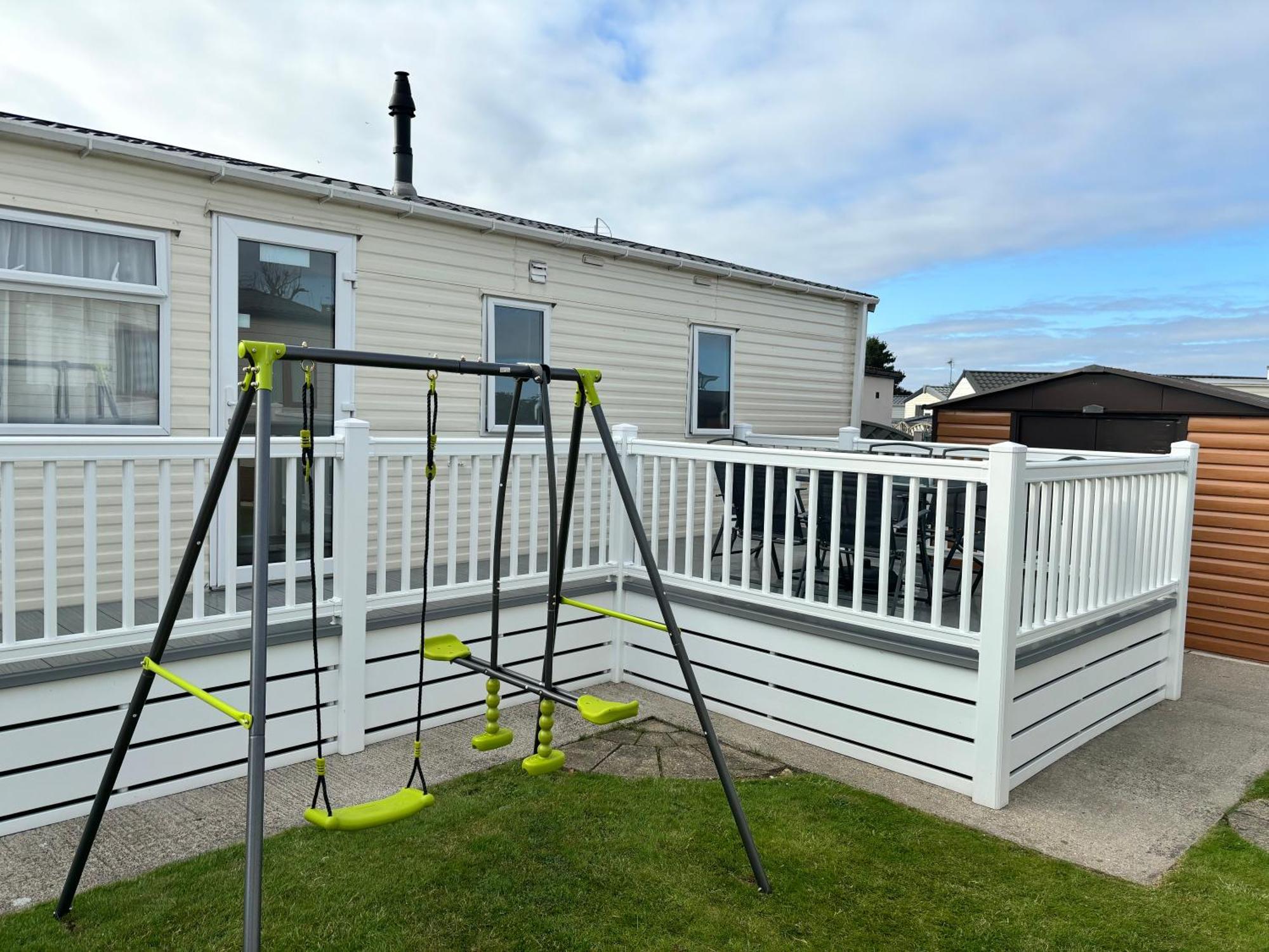 6 Berth Beautiful Caravan Patrington